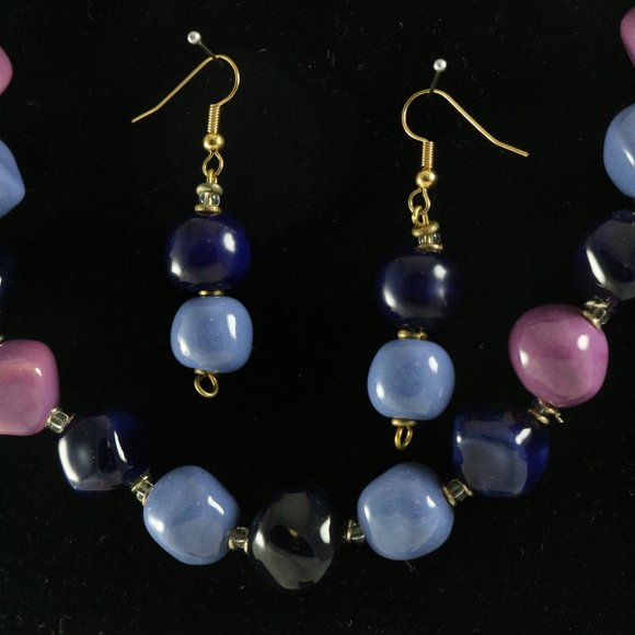 KAZURI Beads Cadeaux 18-inch Lavender Girl Necklace + Earrings + Bracelet Set - Picture 4 of 8